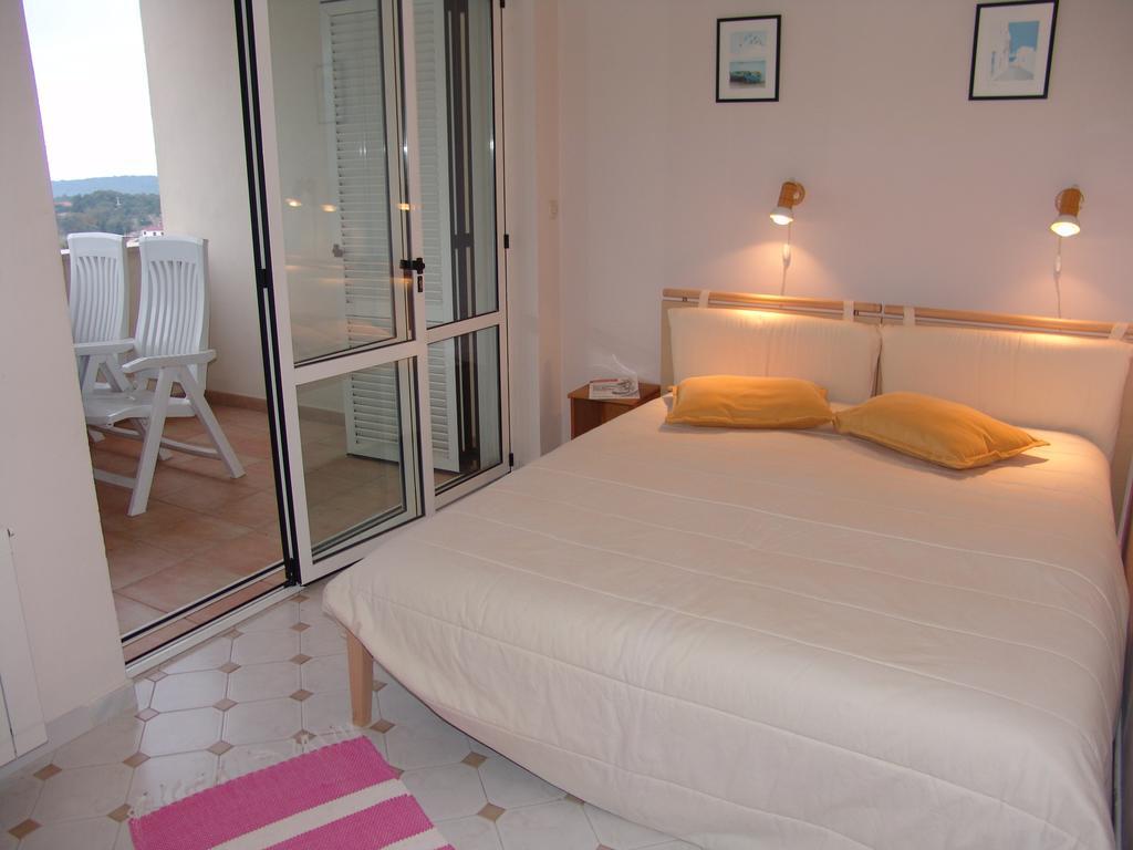 Apartments Bellavista Rovinjsko Selo Eksteriør billede